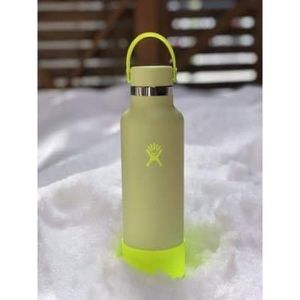 LEMONADE HYDROFLASK IN 21oz